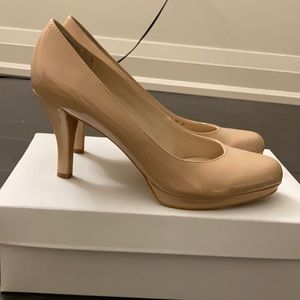 Brand new Franco sarto pumps heels beige nude